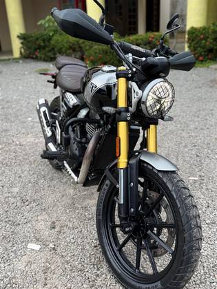 TRIUMPH SCRAMBLER 400 X 